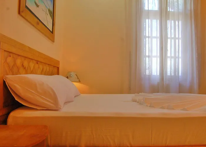 Vaali Maldives Island Escapes & Dive