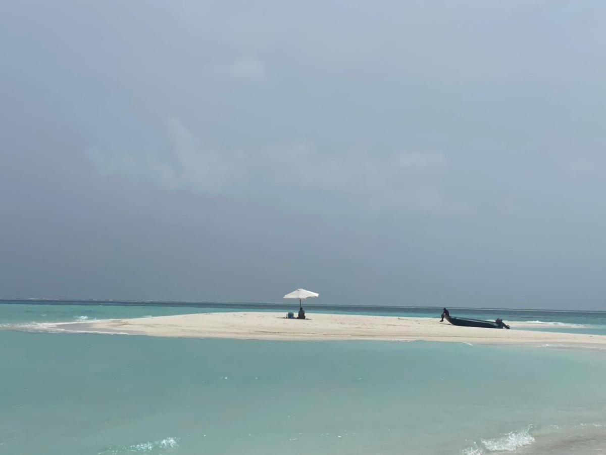 Vaali Maldives Island Escapes & Dive Felidhoo