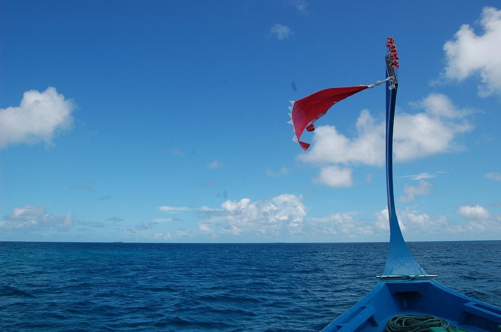 Vaali Maldives Island Escapes & Dive Felidhoo